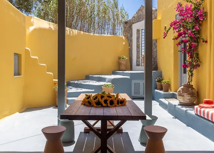 Kore Cave House By Oias Local Cave Ия